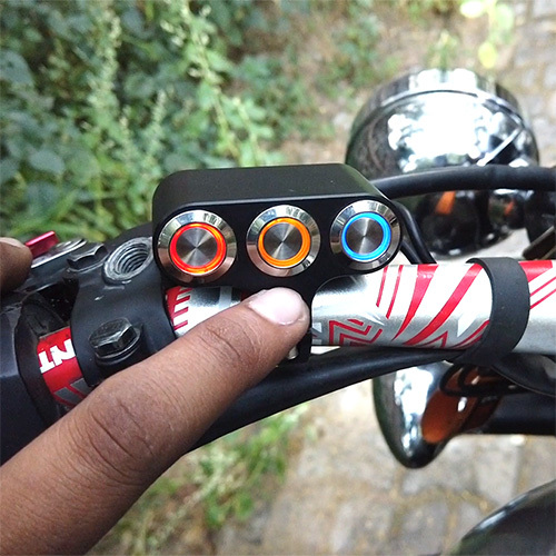 3-Button-Motorcycle-CNC-Switch-Module-for-22mm-Handlebar-8.jpg