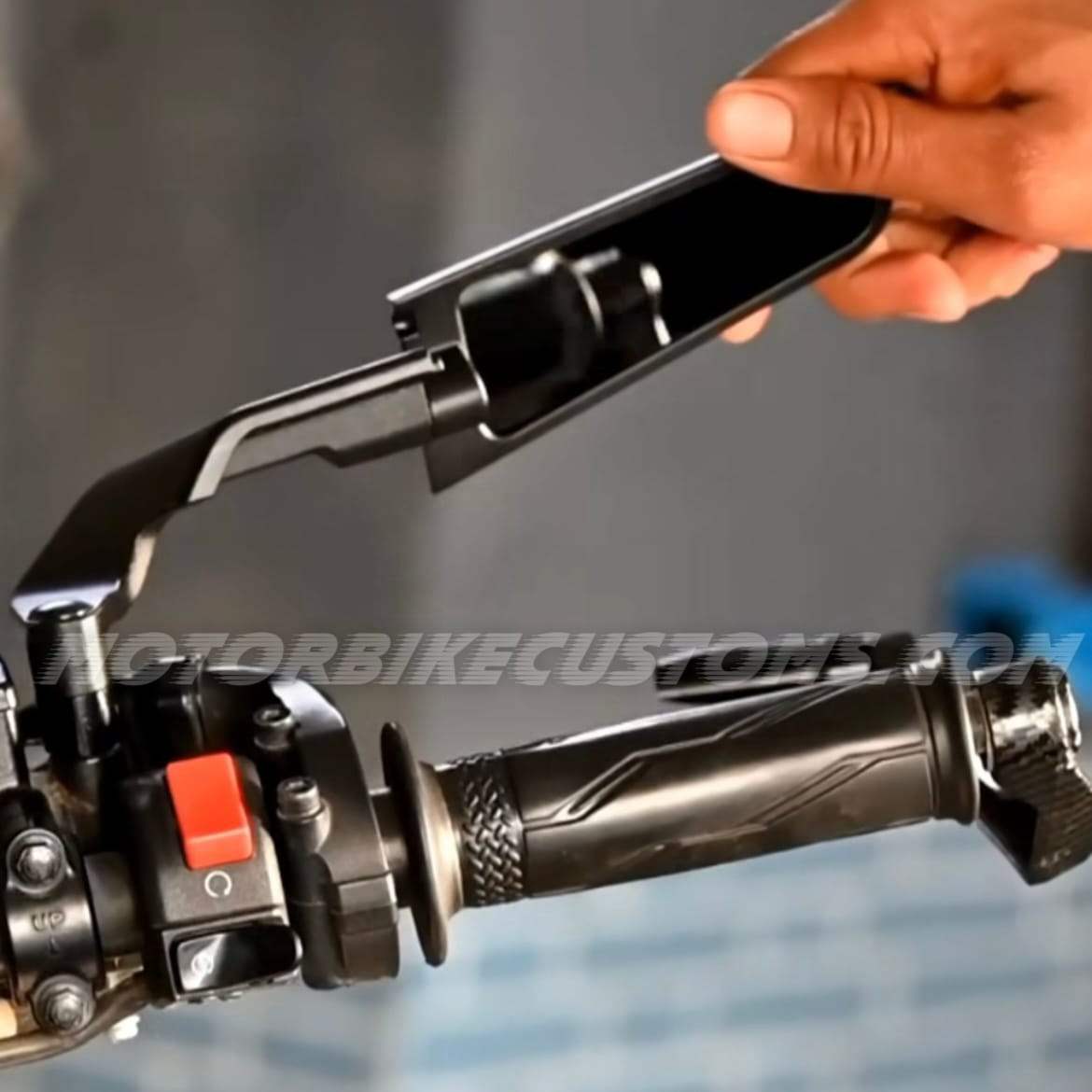 Aerodynamic-Mirrors-For-All-Motorbikes.10.jpg