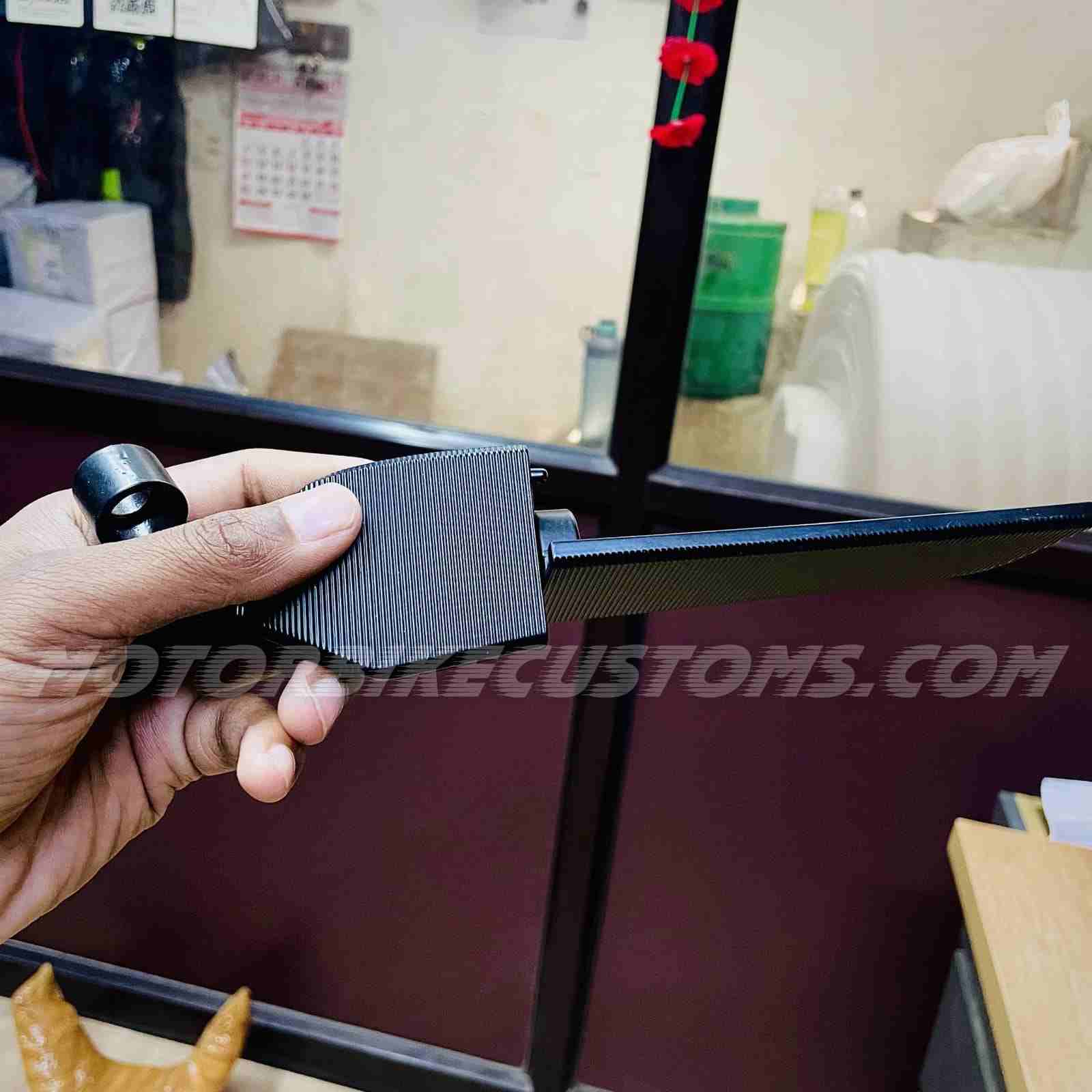 Aerodynamic-Mirrors-For-All-Motorbikes.17.jpg