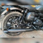 Globe-Premium-Slasher-Exhaust-For-Jawa-2.jpeg