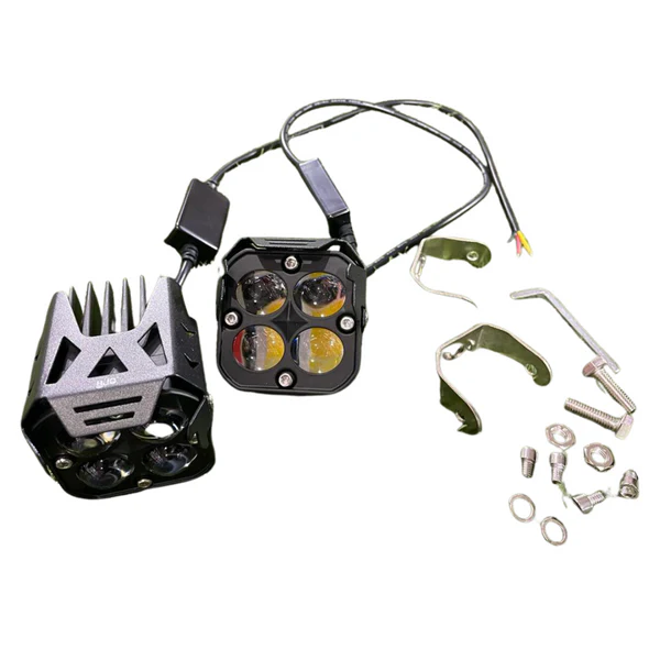 HJG-Devil-Red-Eye-4-LED-Square-Fog-light-2.webp
