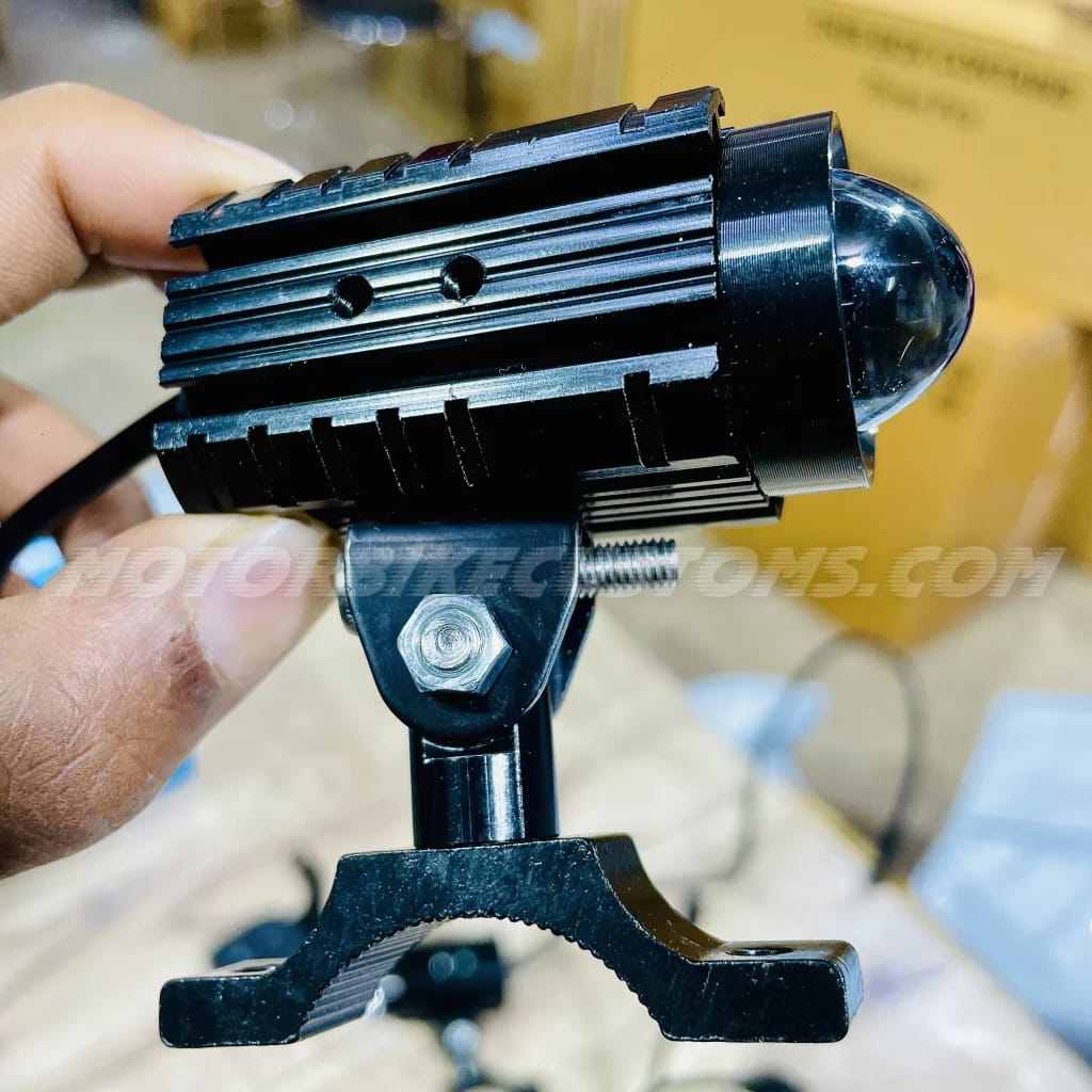 HJG-Remote-Control-Mini-Drive-Fog-Light-with-Three-Lines-Flash.7.jpg
