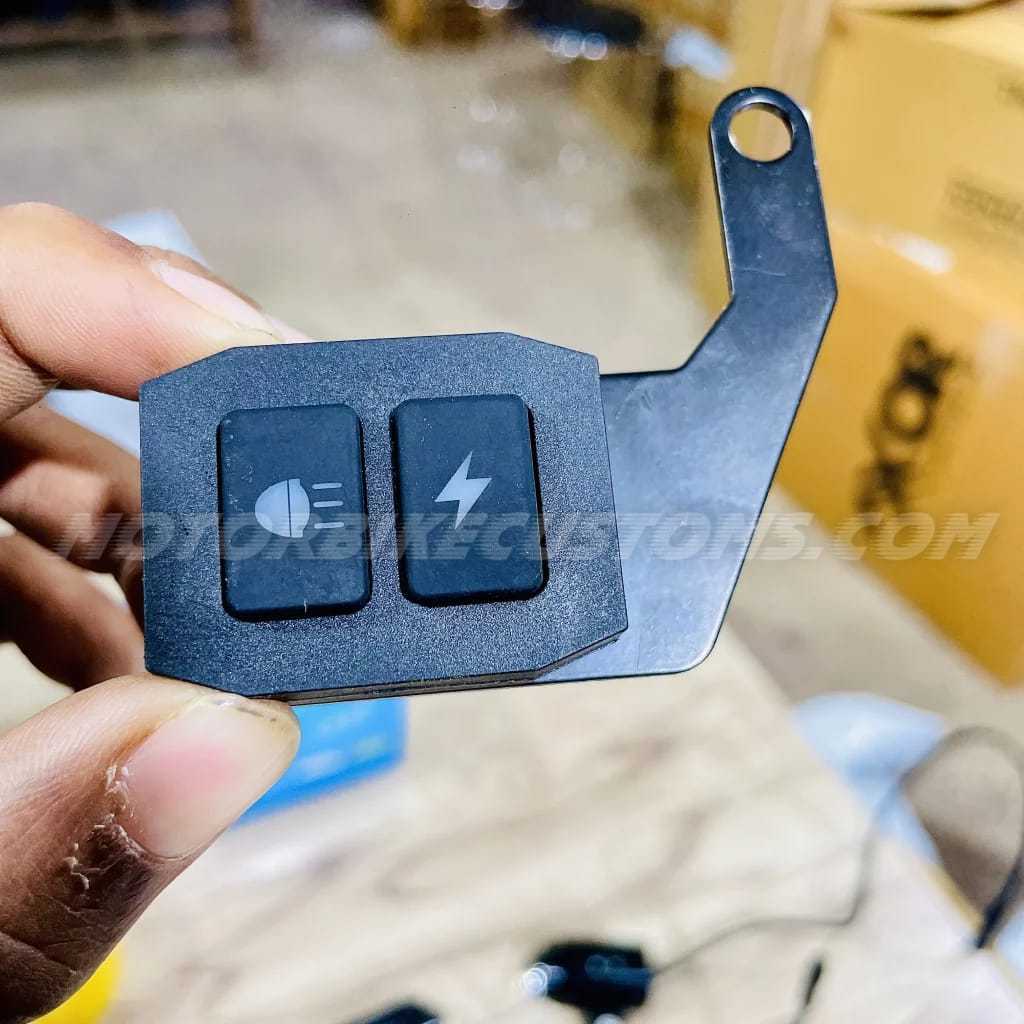 HJG-Remote-Control-Mini-Drive-Fog-Light-with-Three-Lines-Flash.8.jpg