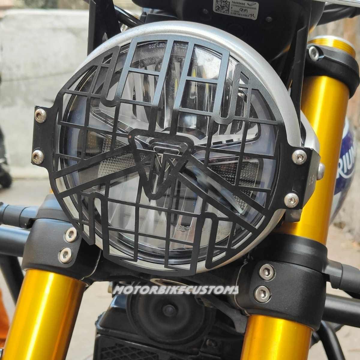 Headlight-Grill-For-Triumph-Speed-400-3.jpeg