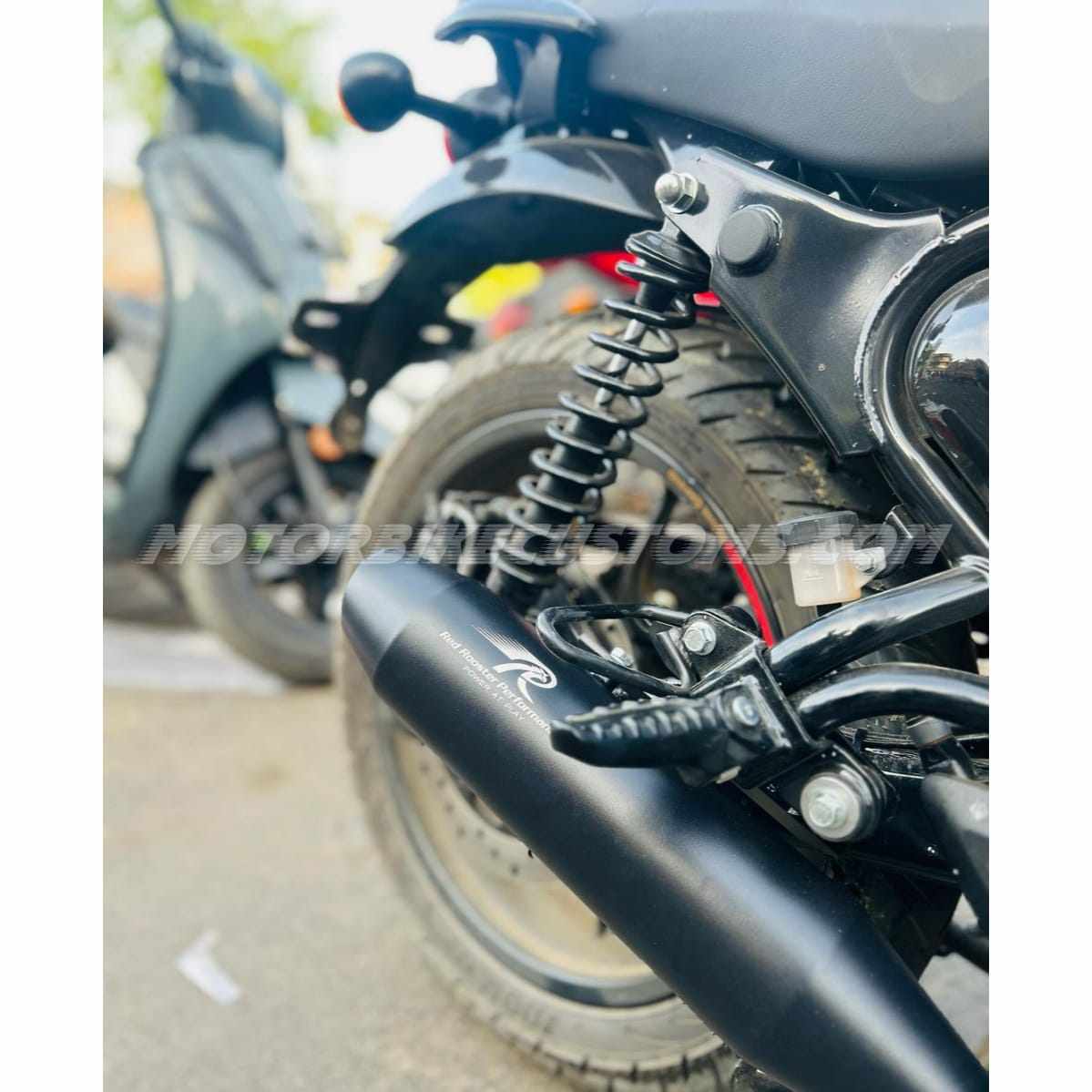 Red-Rooster-Performance-Exhaust-For-Hunter.1.jpg