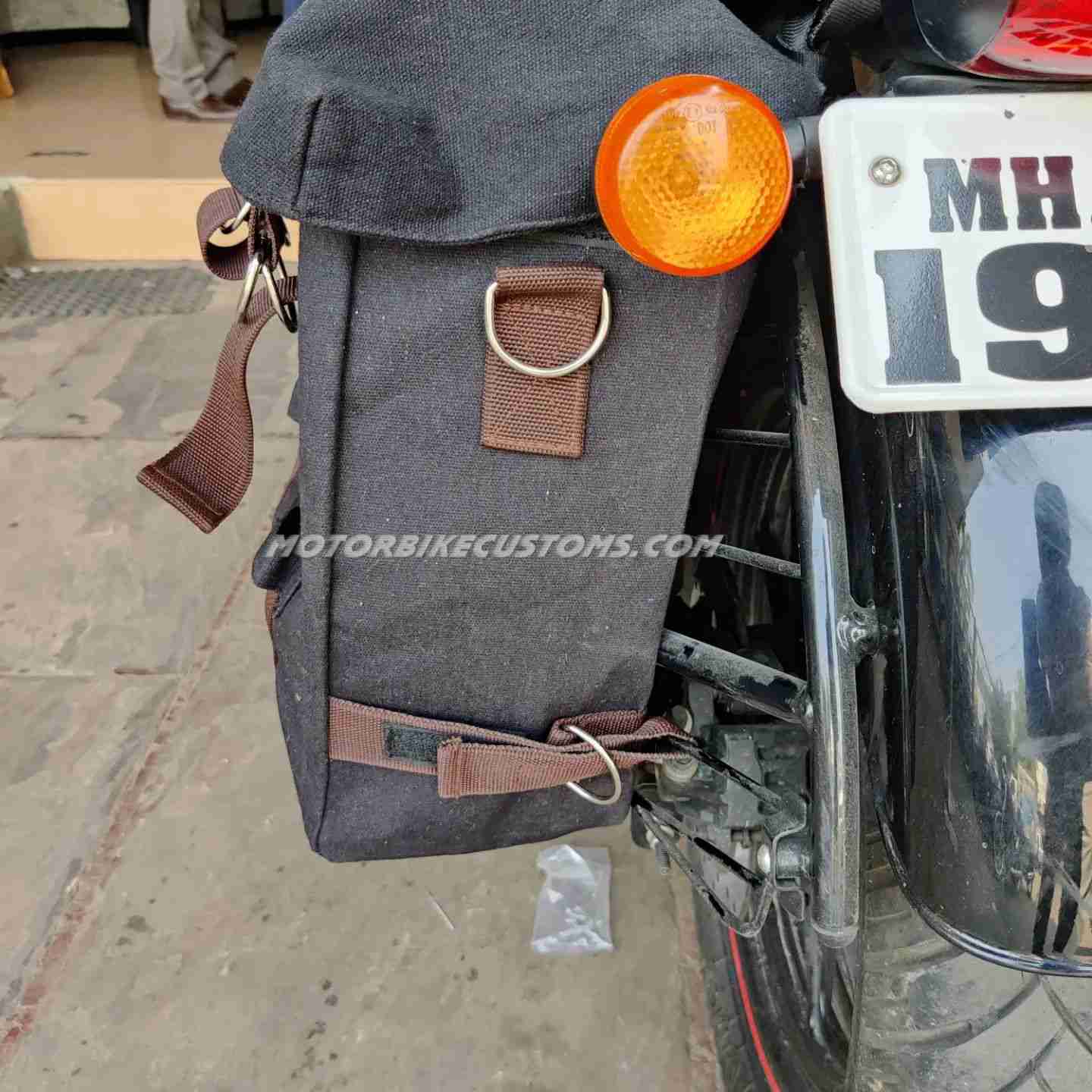 Saddle-Bag-For-Royal-Enfield-7.jpg