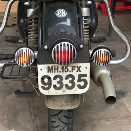 Silver-Black-Metal-Headlight-Grill-For-Royal-Enfield-Classic-7.jpg