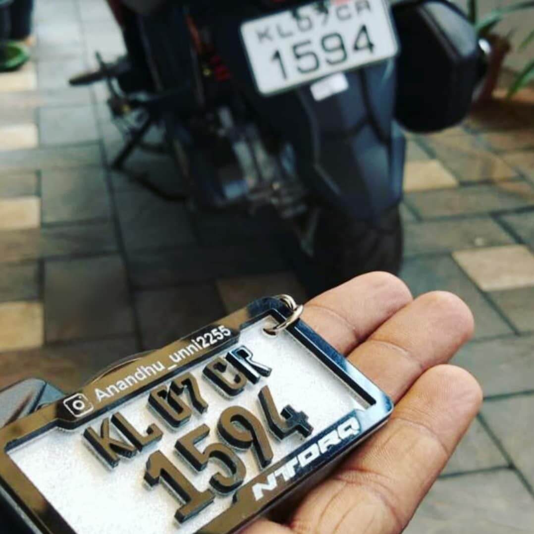 bike-keychain-10-e1592671106988.jpg